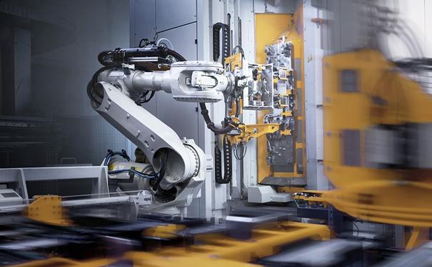 工业机器人是可进口到中国销售或使用的,旧机器人进口, 要提前办理